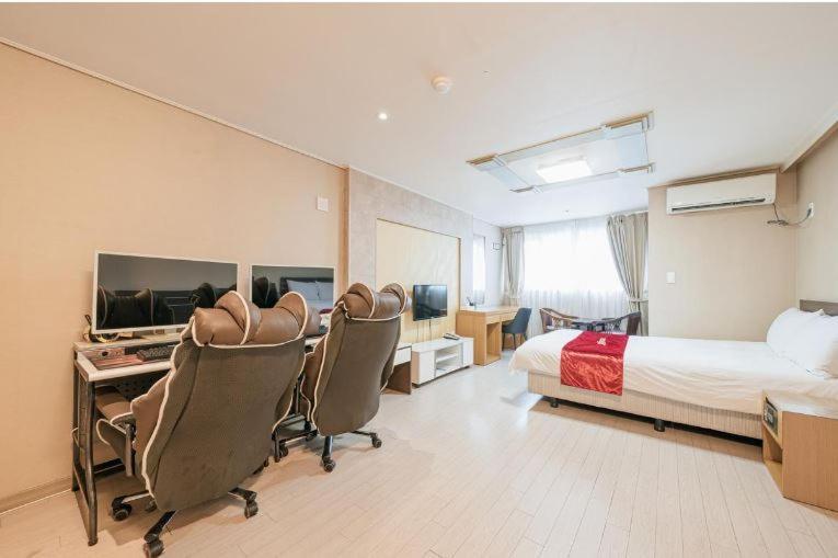 R&T Hotel Czedżu Zewnętrze zdjęcie